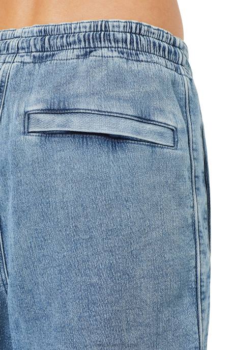 îmbrăcăminte bărbați Diesel pantaloni scurți din denim d-boxy track 2H8J391 albastru deschis